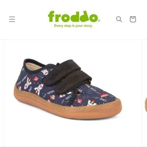 Froddo Barefoot Canvas Shoes Size 28 Navy Space Print